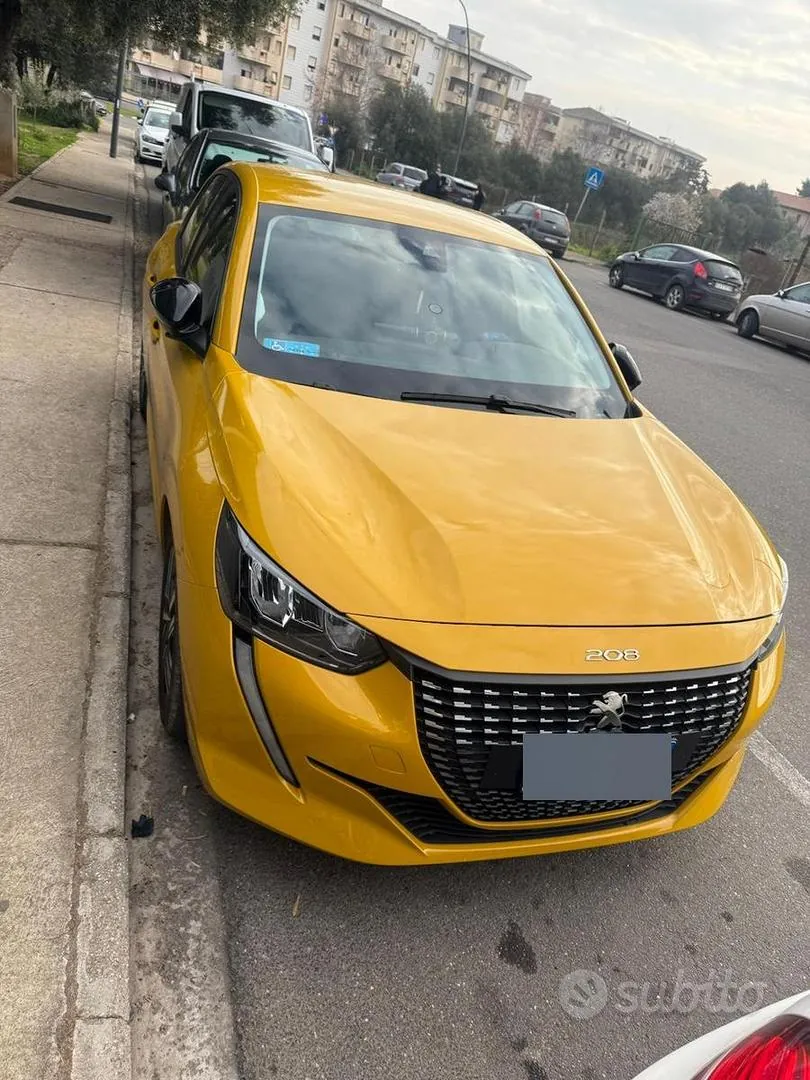 Peugeot 208 2022 photo 3