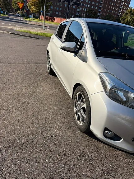 Toyota Yaris 2014 photo 5