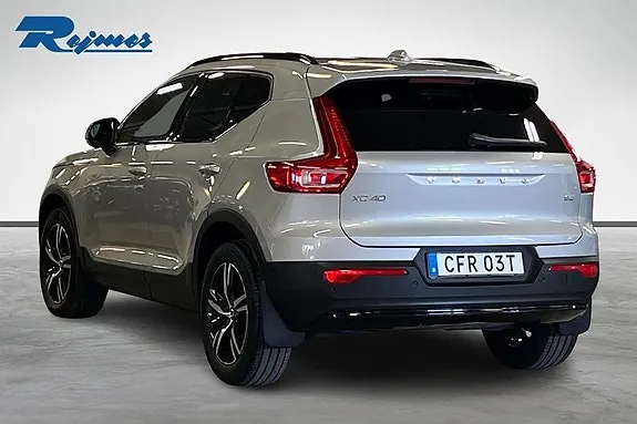 Volvo Xc40 2025 photo 2