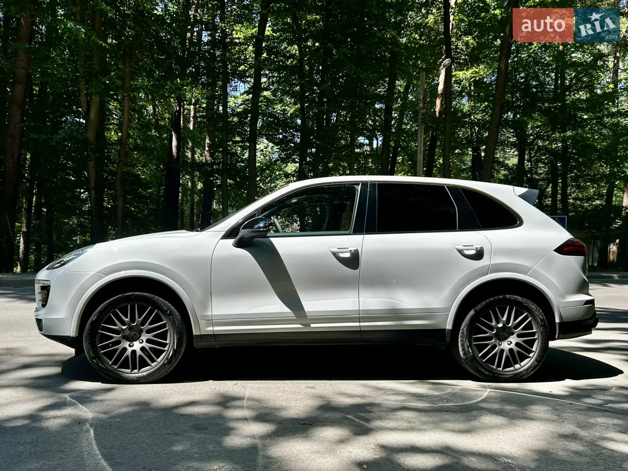 Porsche Cayenne 2015 photo 2