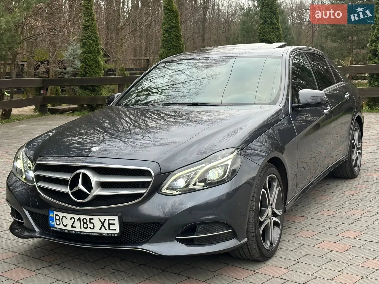 Mercedes-Benz E-Class 2015 photo 5