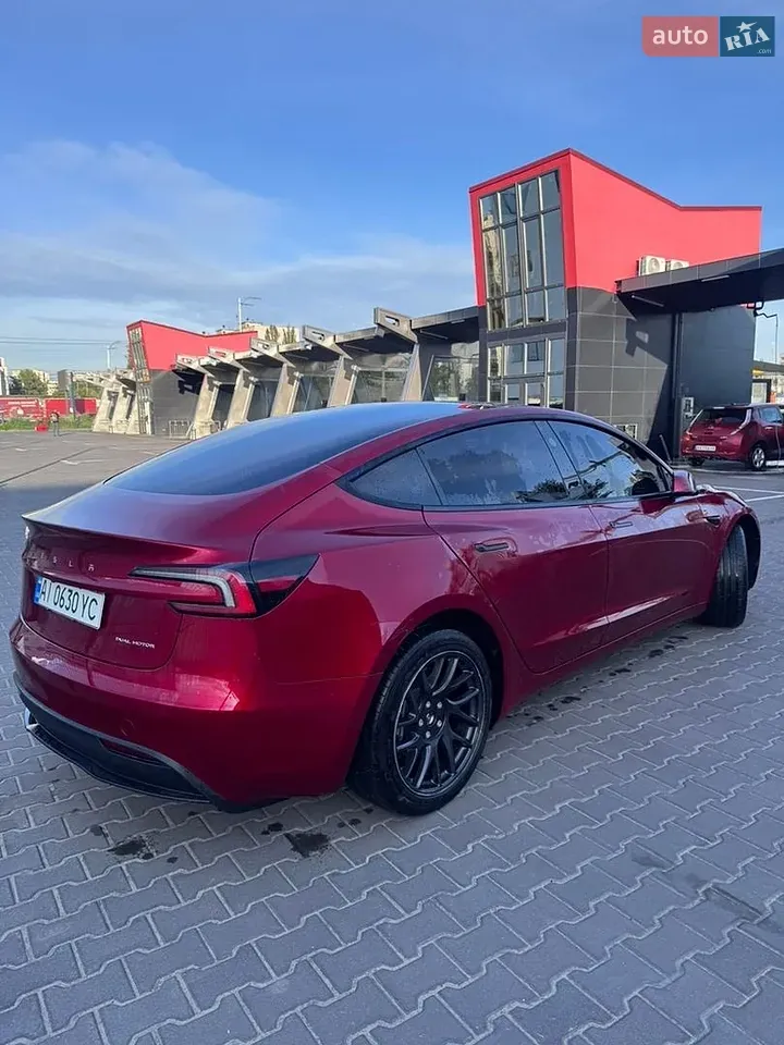 Tesla Model 3 2024 photo 5