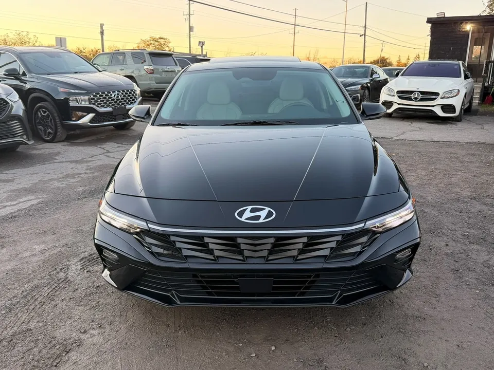 Hyundai Elantra 2026 photo 2