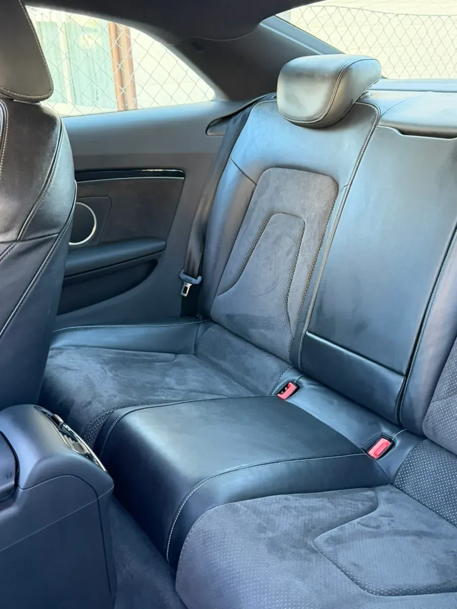 Audi A5 2008 photo 2