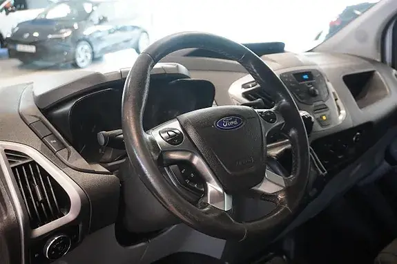 Ford Transit Custom 2017 photo 2