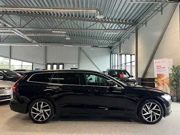 Volvo V60 2020 photo 2