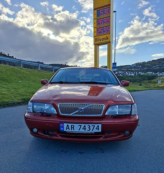 Volvo C70 2000 photo 2