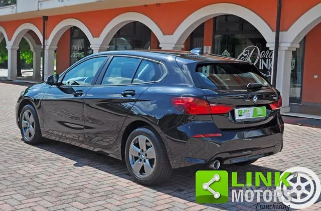 BMW 116D 2023 photo 4