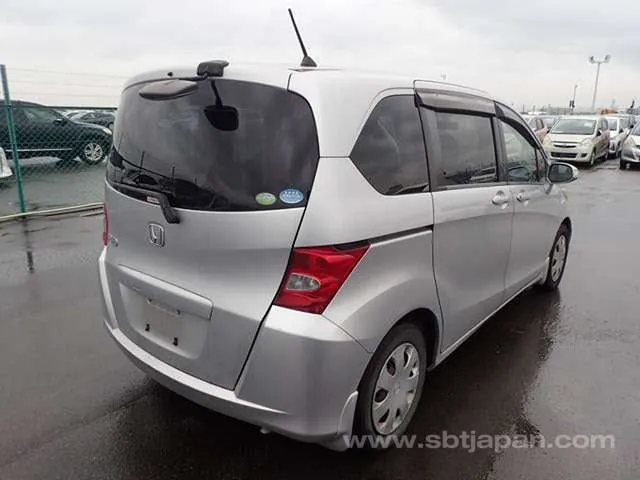 Honda Freed 2009 photo 4
