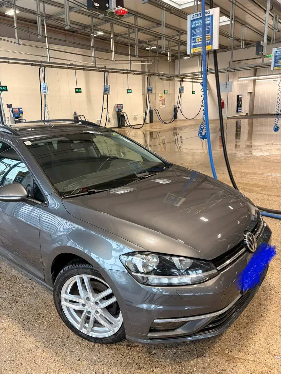 Volkswagen Golf 2019 photo 2