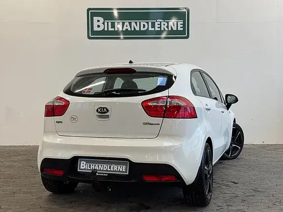 Kia Rio 2013 photo 2