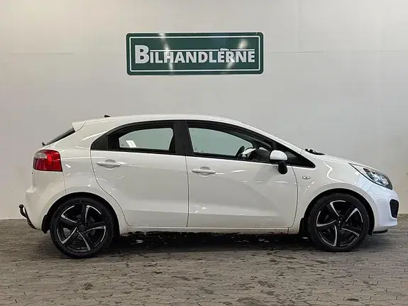 Kia Rio 2013 photo 3