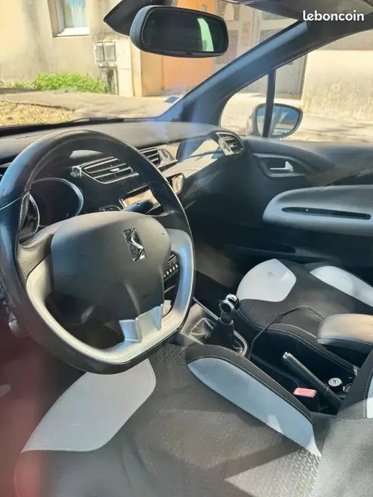 Citroen Ds3 2013 photo 3