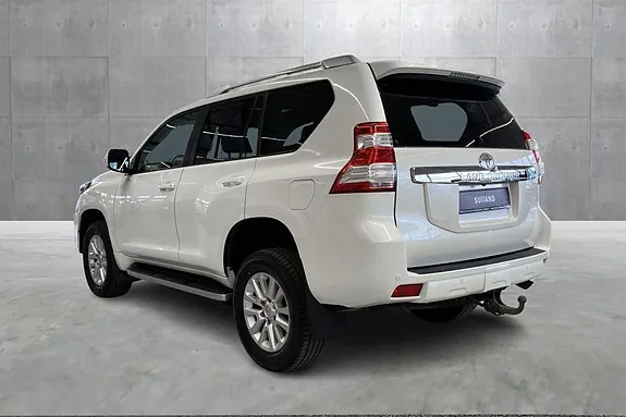 Toyota Land Cruiser 2016 photo 3