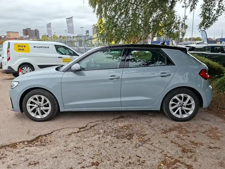 Audi A1 2023 photo 4