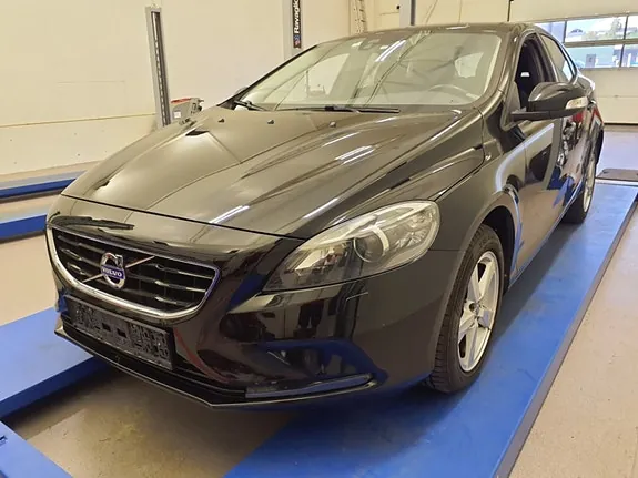 Volvo V40 2015 photo 2