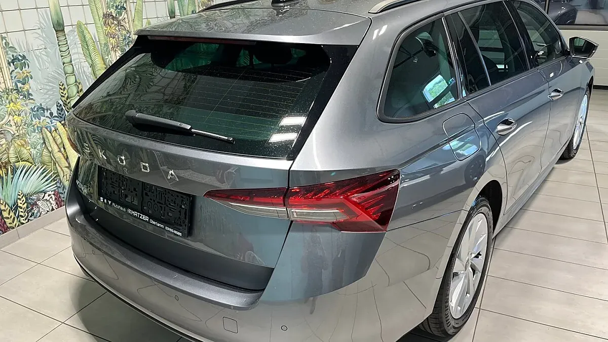 Skoda Octavia 2025 photo 3