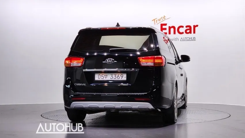 Kia Carnival 2017 photo 3