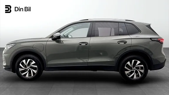 Volkswagen Tiguan 2025 photo 2