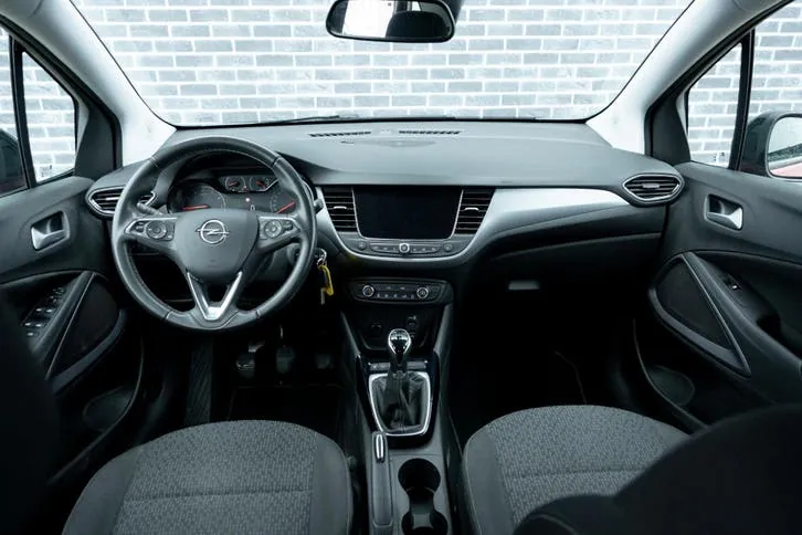 Opel Crossland X 2021 photo 3