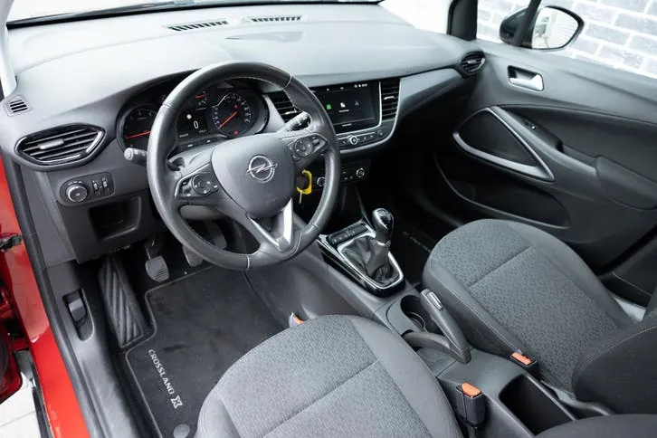 Opel Crossland X 2021 photo 2