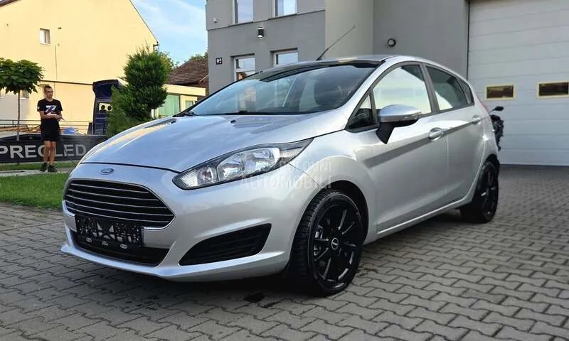Ford Fiesta 2014 photo 4