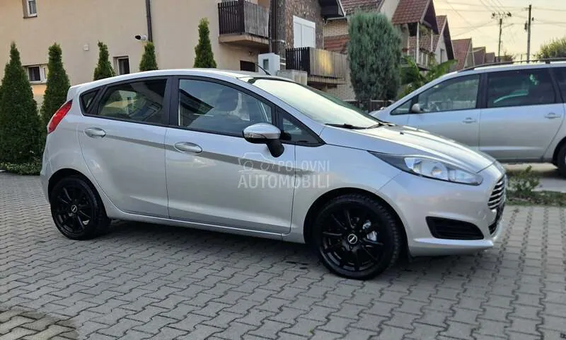 Ford Fiesta 2014 photo 5