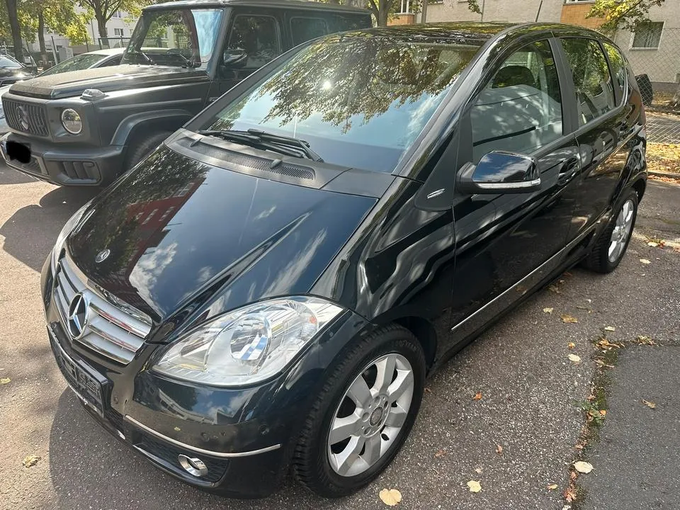 Mercedes-Benz A180