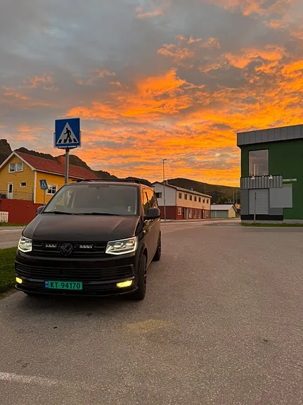 Volkswagen Transporter 2017 photo 2