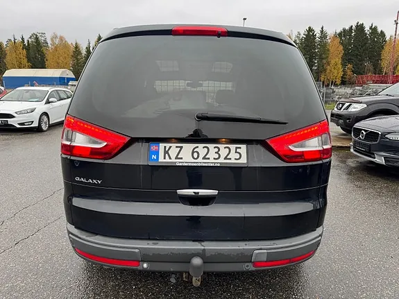 Ford Galaxy 2013 photo 4
