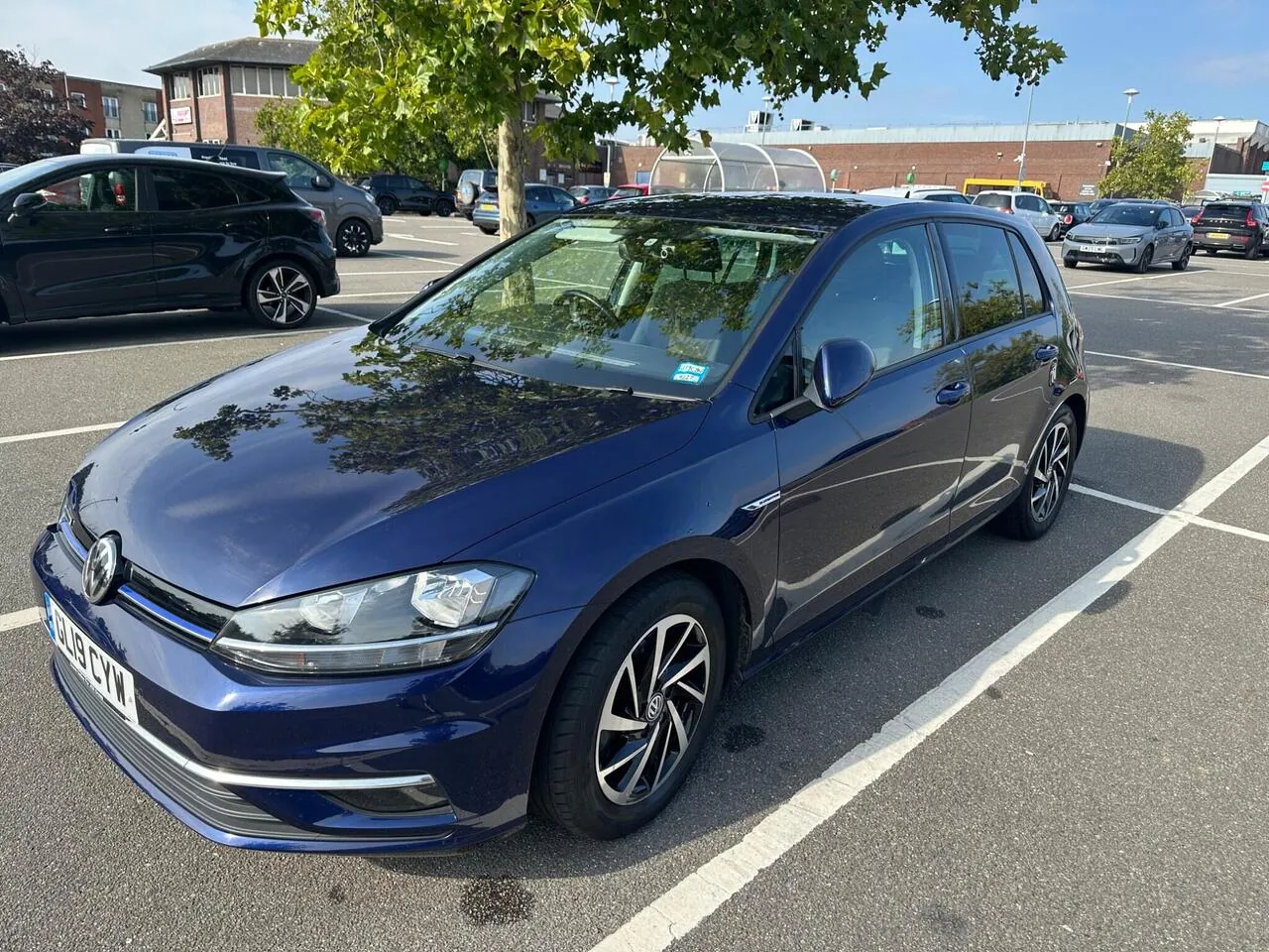 Volkswagen Golf 2019 photo 2