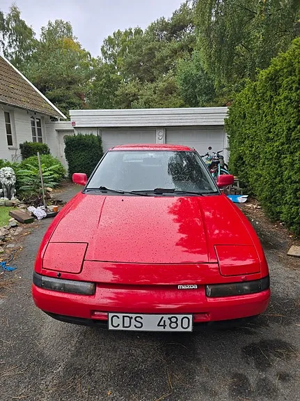 Mazda 323F