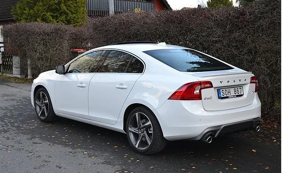 Volvo S60 2014 photo 2