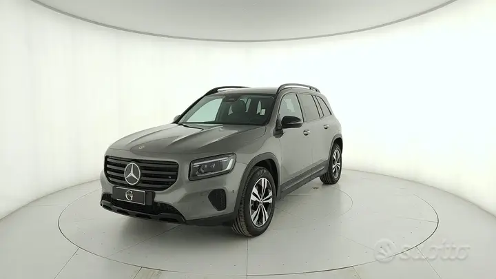 Mercedes-Benz Glb