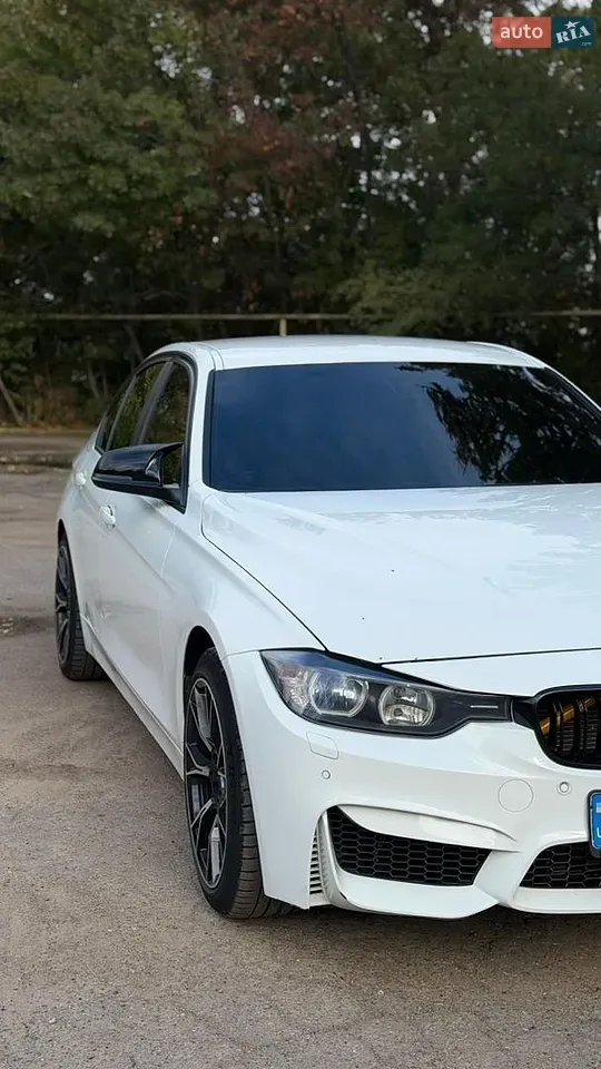BMW 3 Series 2013 photo 3