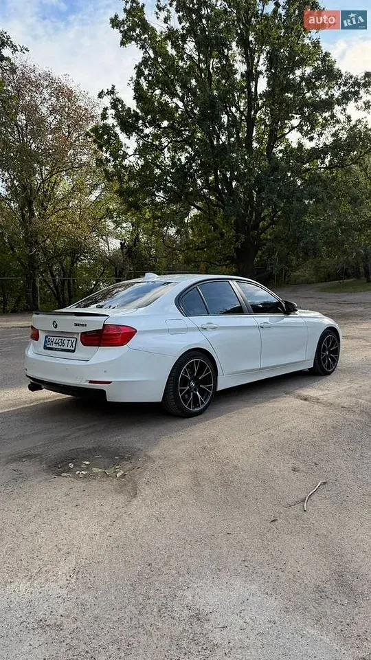 BMW 3 Series 2013 photo 5