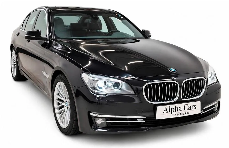 BMW 740I
