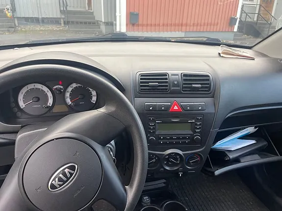 Kia Picanto 2011 photo 5