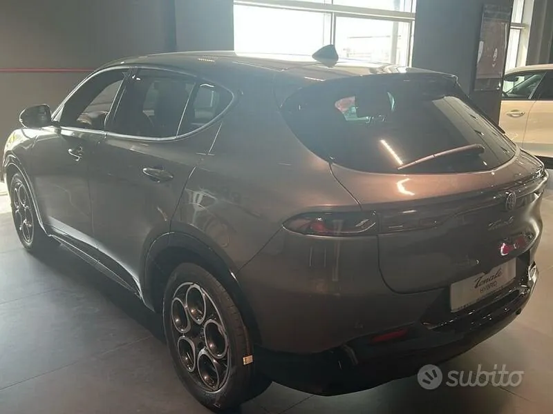 Alfa Romeo Tonale 2026 photo 4