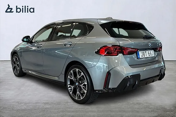 BMW 120 2026 photo 2