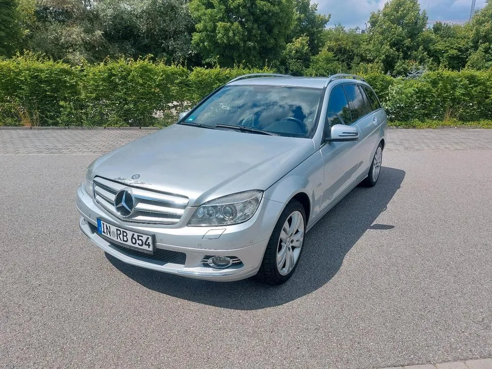 Mercedes-Benz W204