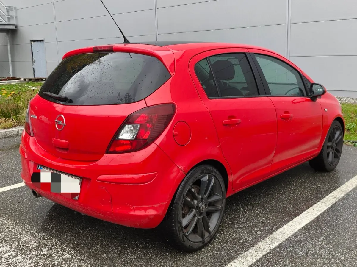Opel Corsa 2010 photo 3