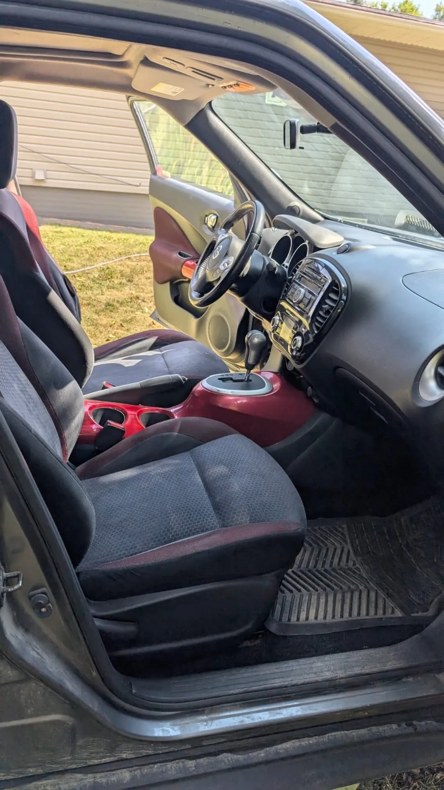 Nissan Juke 2011 photo 5