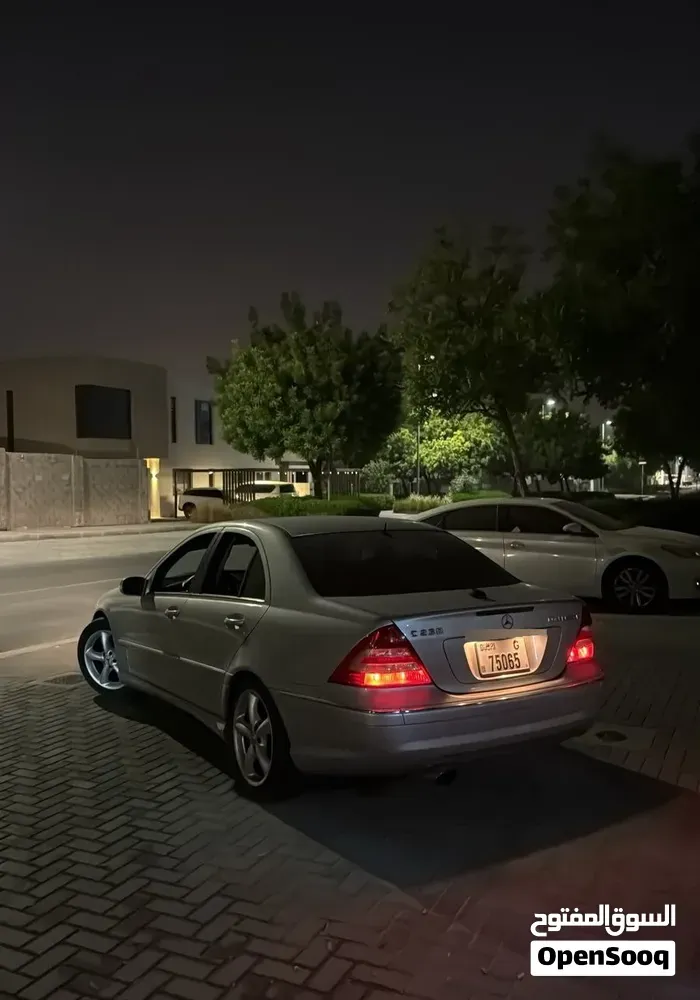 Mercedes-Benz C-Class 2006 photo 5