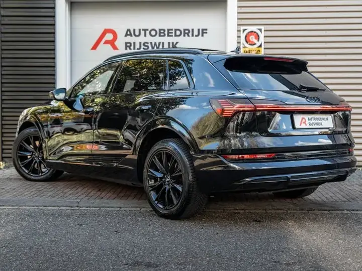 Audi E-Tron 2019 photo 3