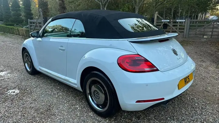 Volkswagen Beetle 2016 photo 5