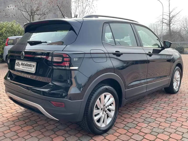 Volkswagen T-Cross 2021 photo 2