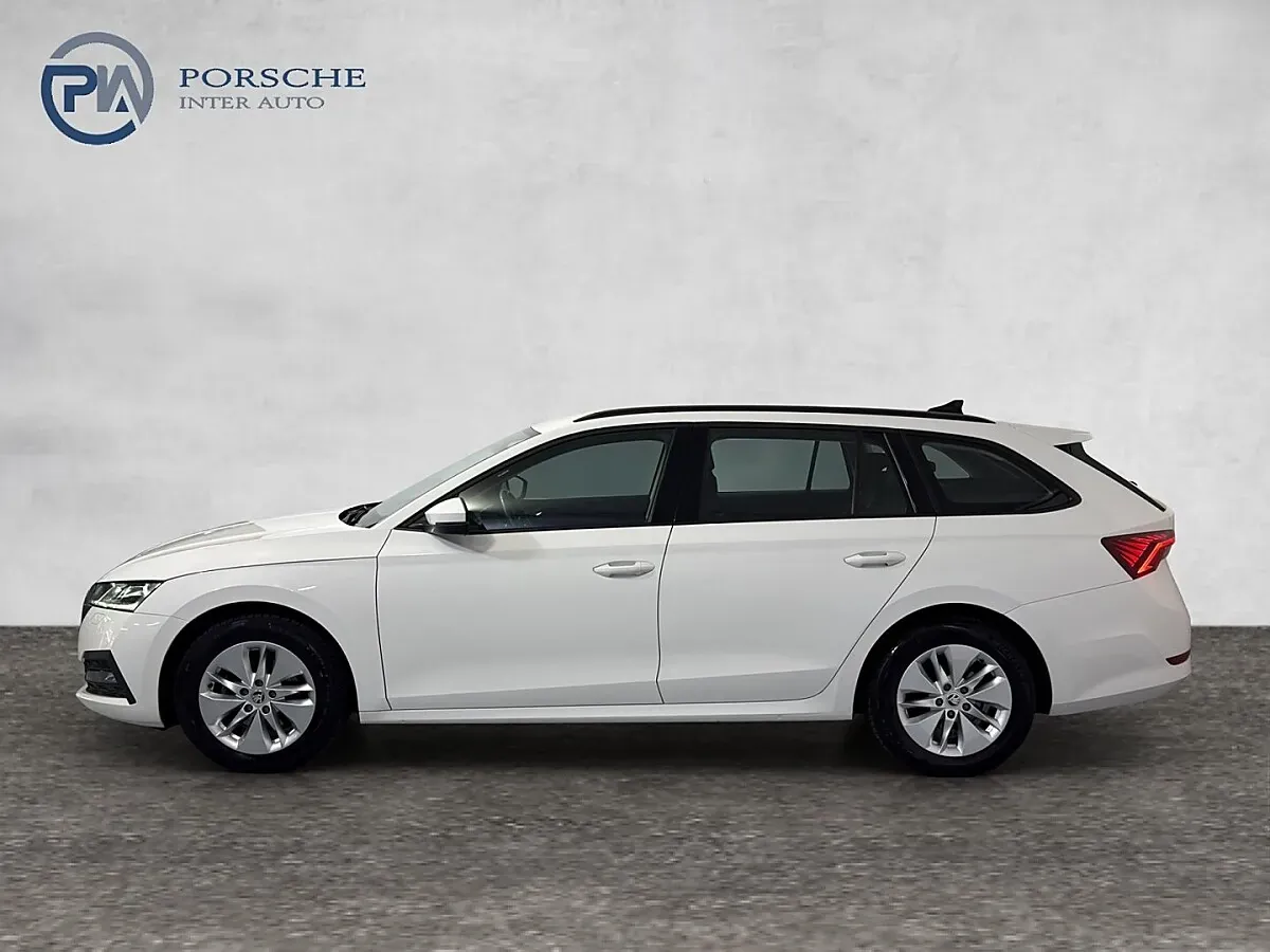 Skoda Octavia 2021 photo 3