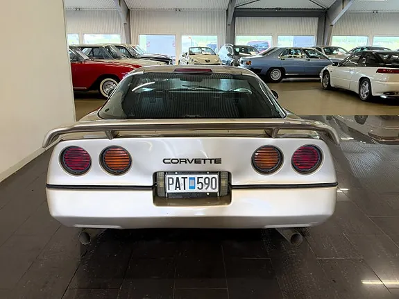 Chevrolet Corvette 1987 photo 4