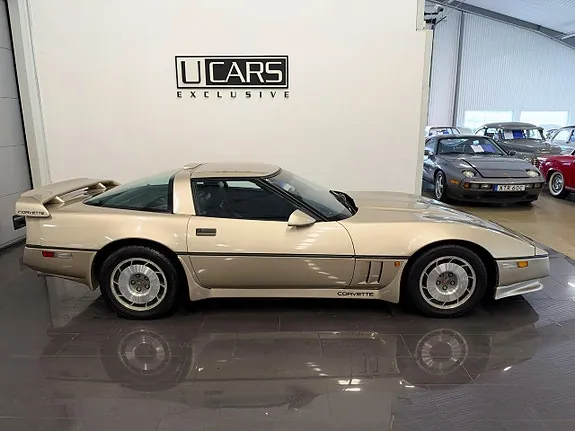 Chevrolet Corvette 1987 photo 2